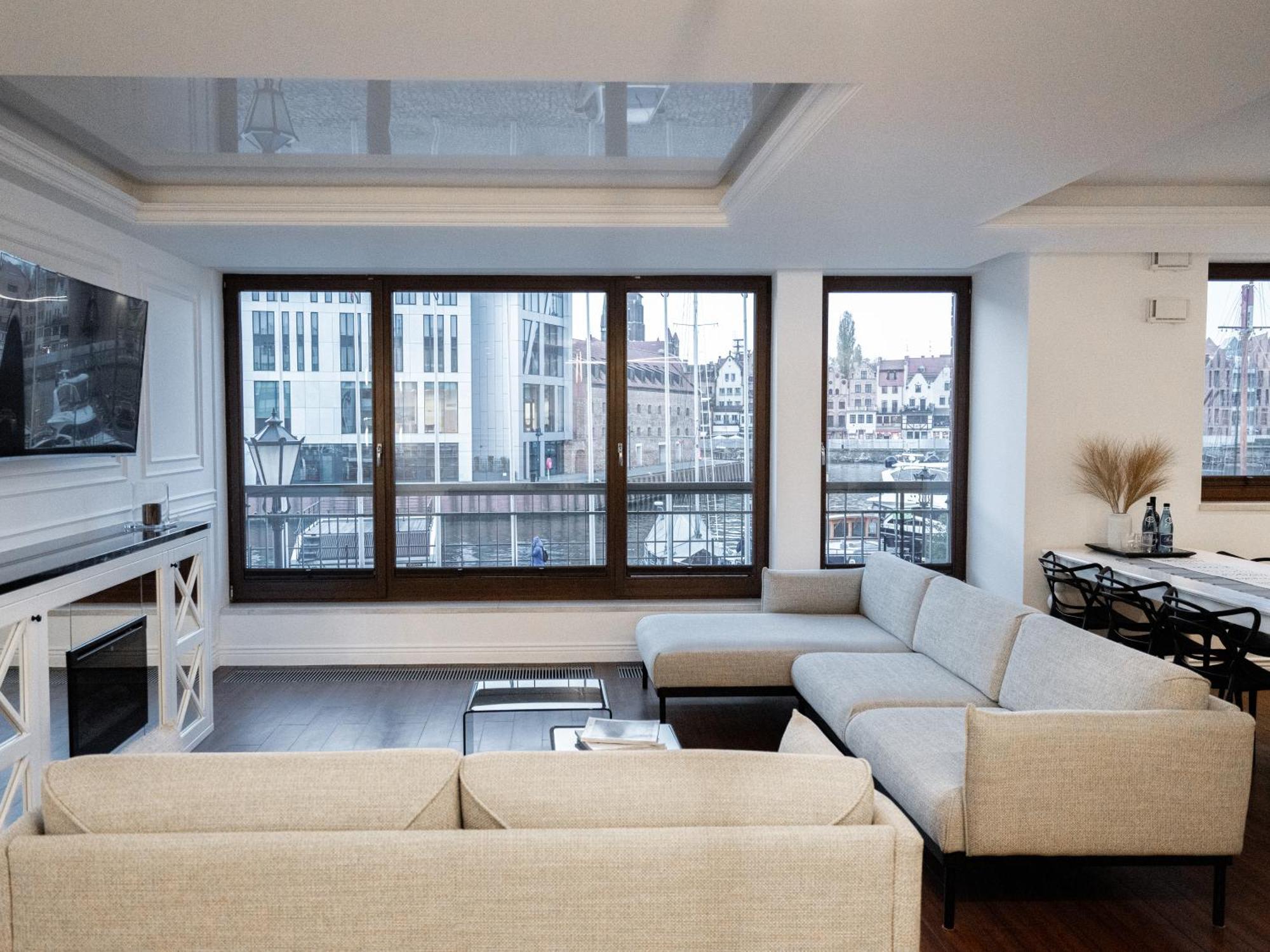Suite Szafarnia Prime Location Gdańsk Exteriör bild