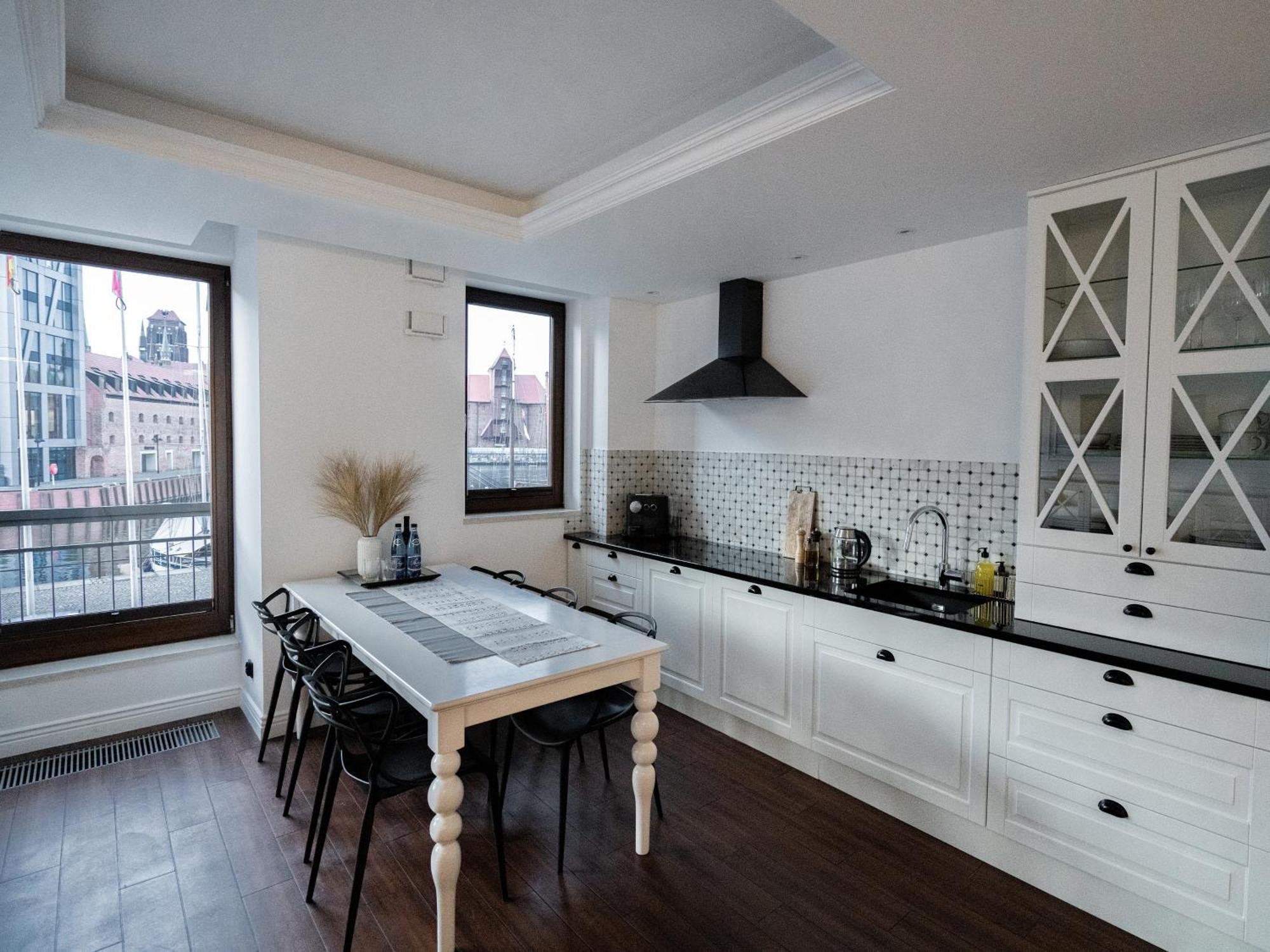 Suite Szafarnia Prime Location Gdańsk Exteriör bild